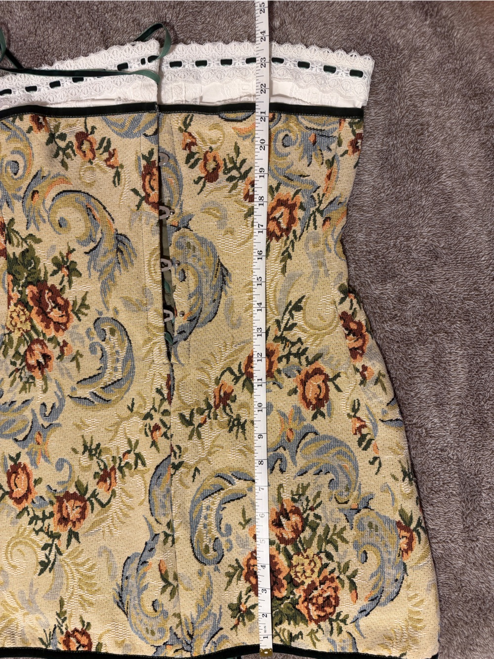 With Jean Sabrin dress - Picture 6 of 6